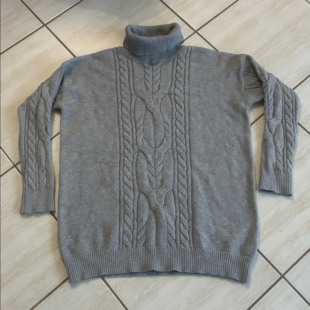 Belldini Greige Sweater Small